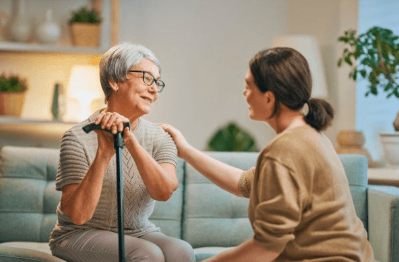 Choosing the Right Companion Care for Elderly Emotional Wellness Support